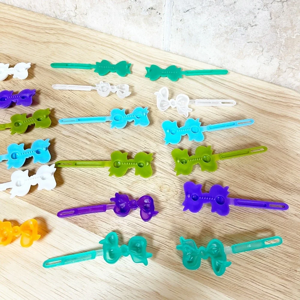 Vintage 80s 90s  Multi-Color Bow Barrettes Plastic Snap Tight Girls Goody Cutie
